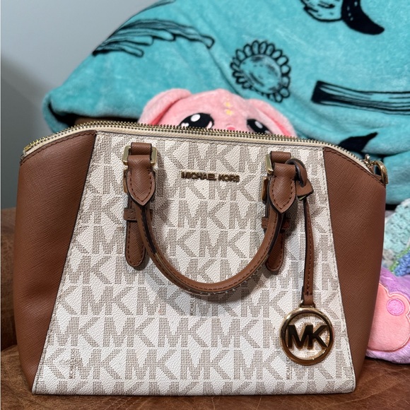 Michael Kors Handbags - Michael Kors Tan and Cream Satchel
